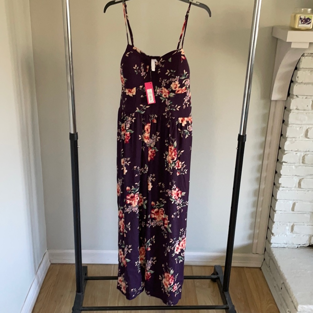 Never Worn 🙅🏻‍♀️purple jumpsuit.